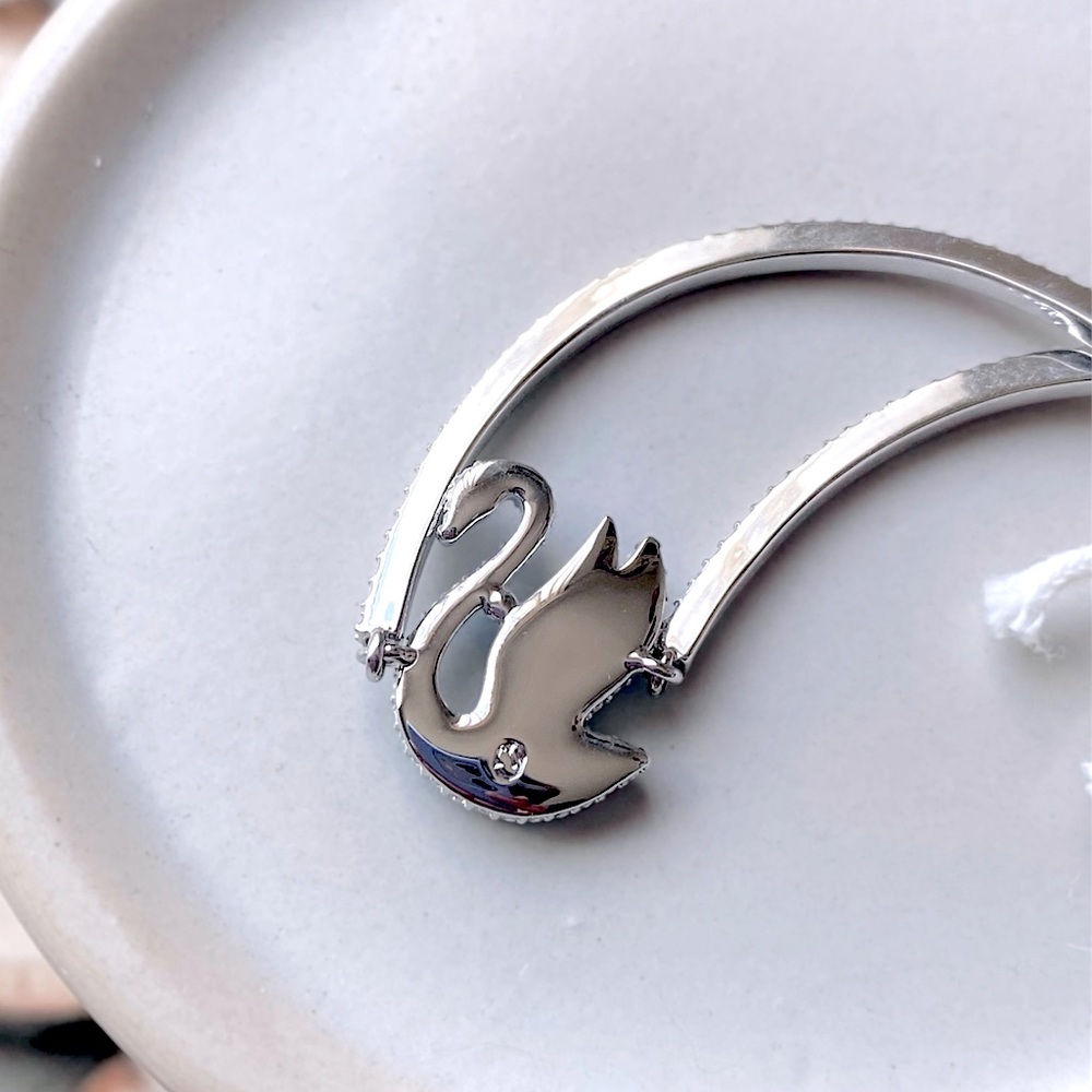 Swarovski Blue Swan Bolo Bangle Bracelet - Picture 6 of 11